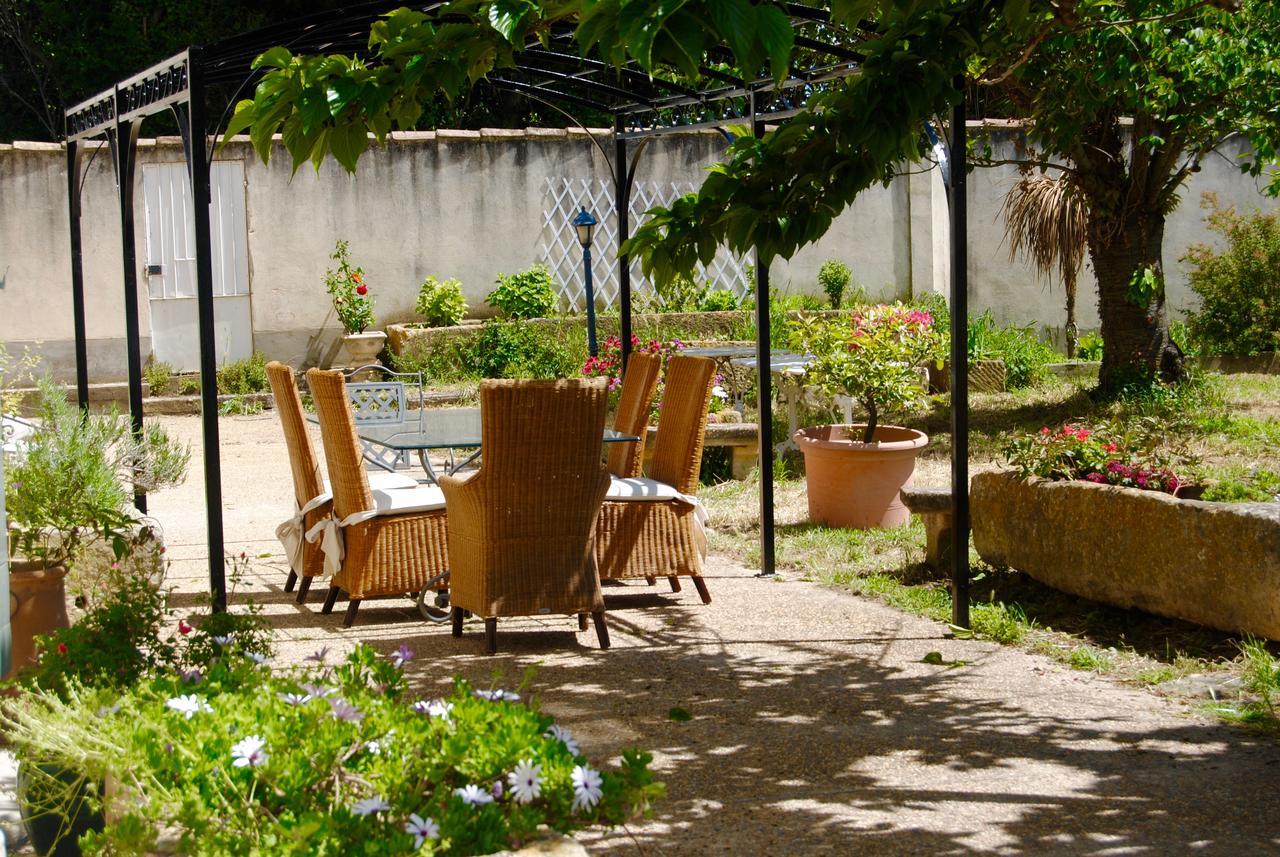 Le Mas Marguerite Arles Bagian luar foto