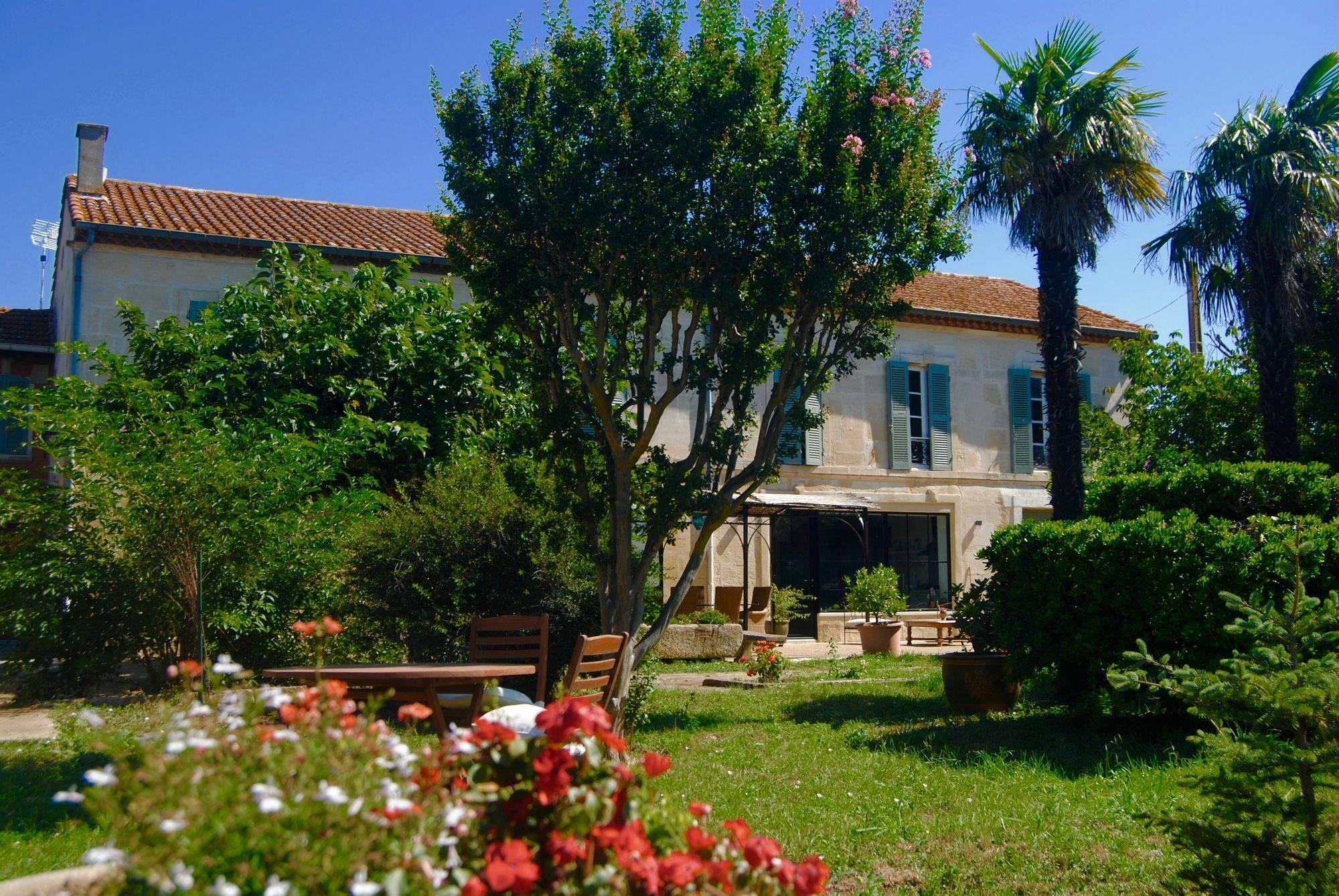Le Mas Marguerite Arles Bagian luar foto